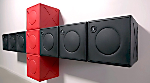 Composition Murale Casier OonCub® noir et rouge